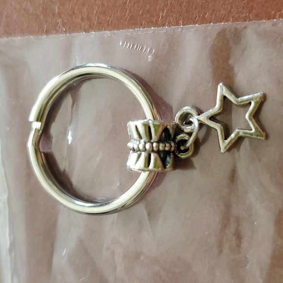 Silver Star Key Holder - Picture 1 of 2